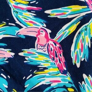 NWT Crown & Ivy Shorts Caroline Toucan Tropical Pink Navy Size 2